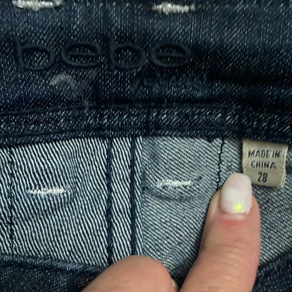 BEBE JEANSS BOOT CUT/FLAIR  Size 28 - Picture 4 of 4